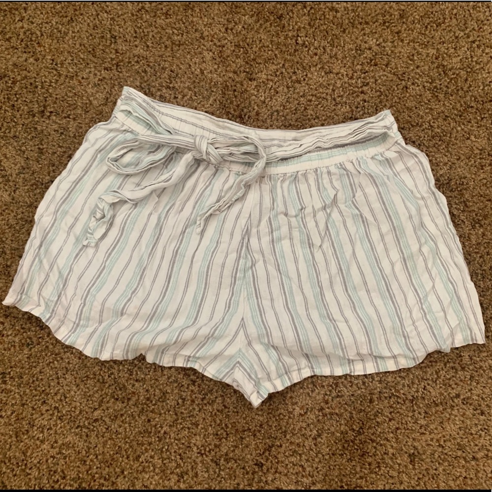 Flowy Bag Shorts, size XL.
